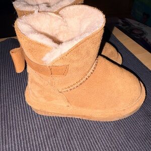 Bearpaw Toddler Boots